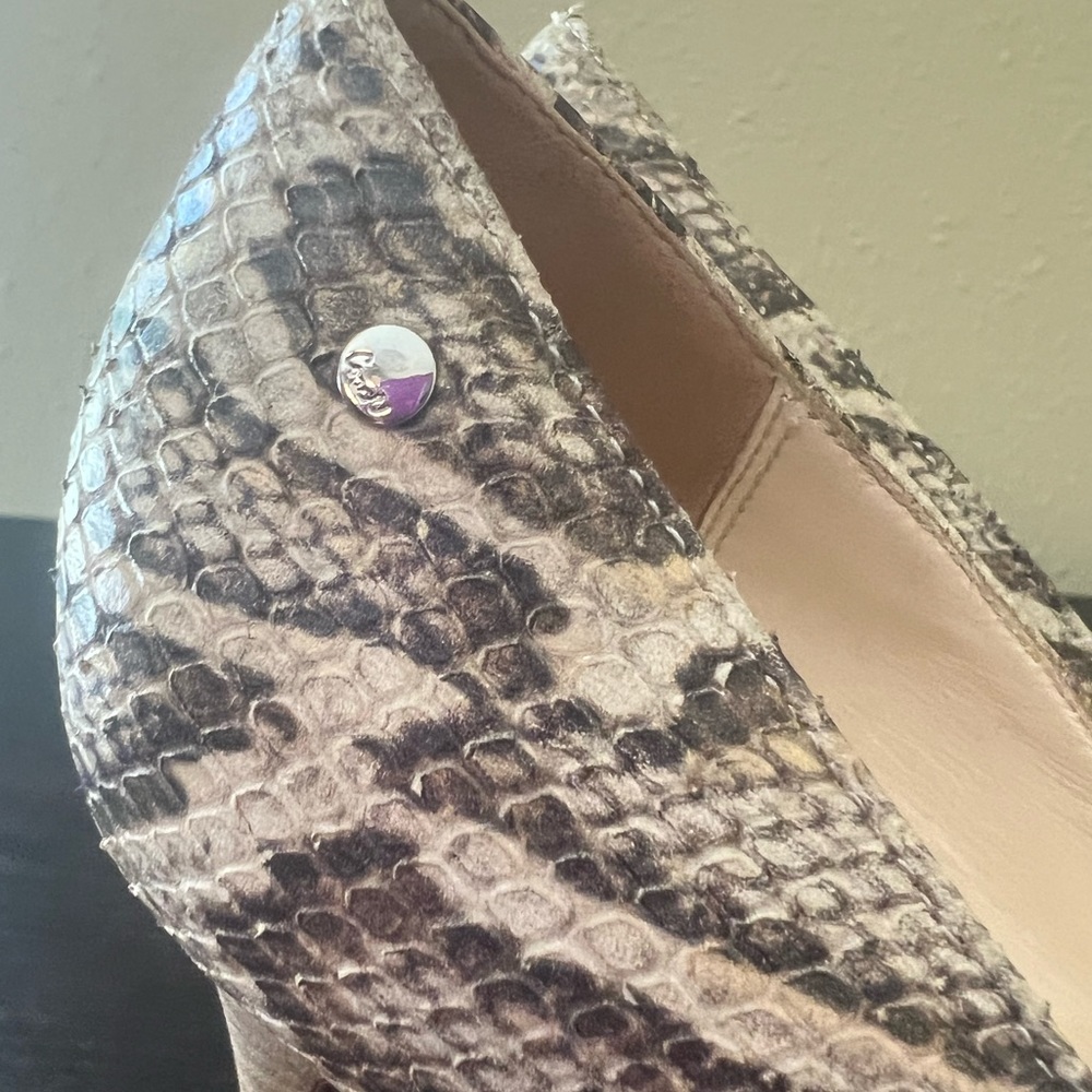 Coach Ladies Python Print Shoes Size 8.5 - image 5